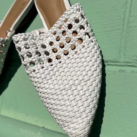 Express White Woven Mules size 6 - Picture 3 of 4